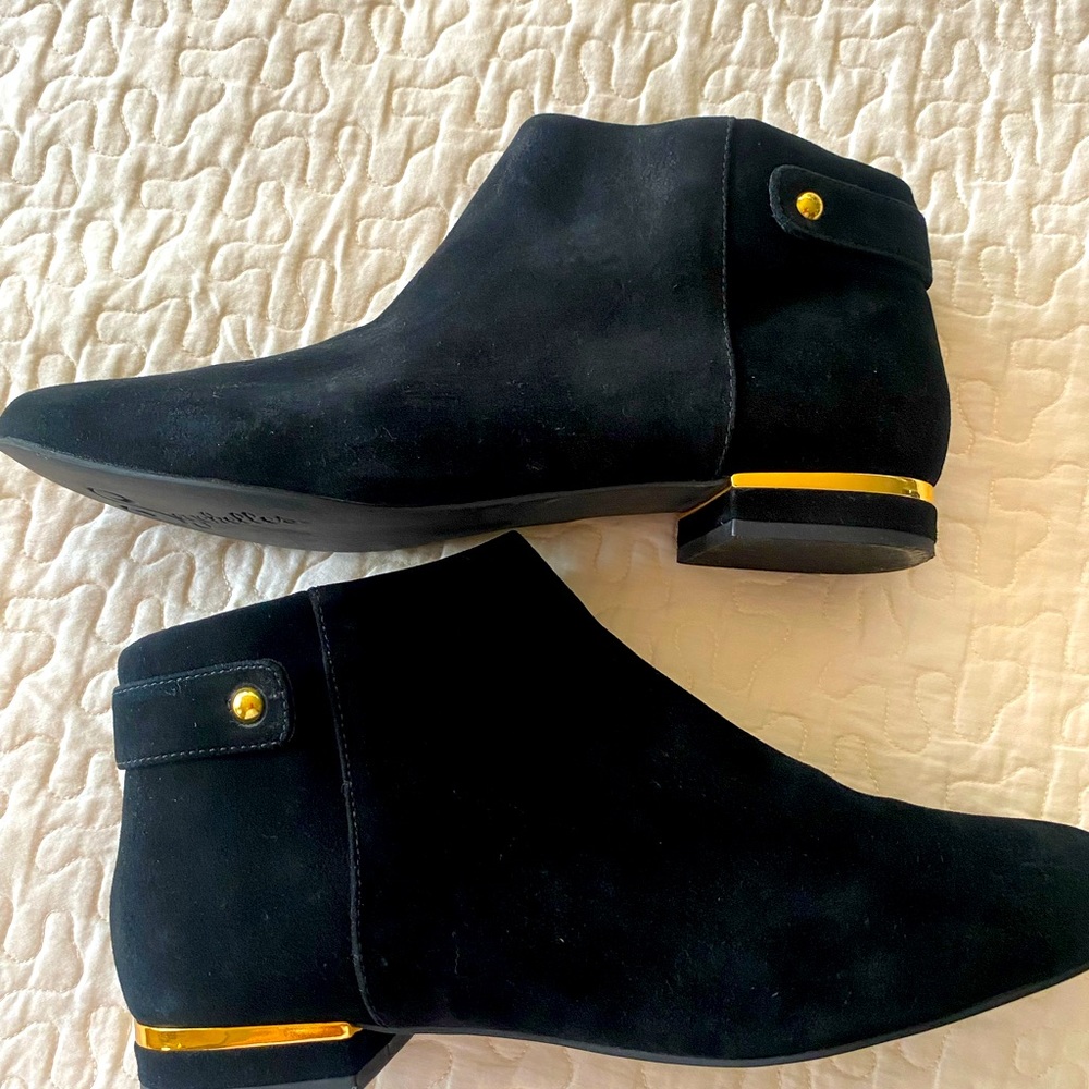 Seychelles Black Nubuck Booties size 10